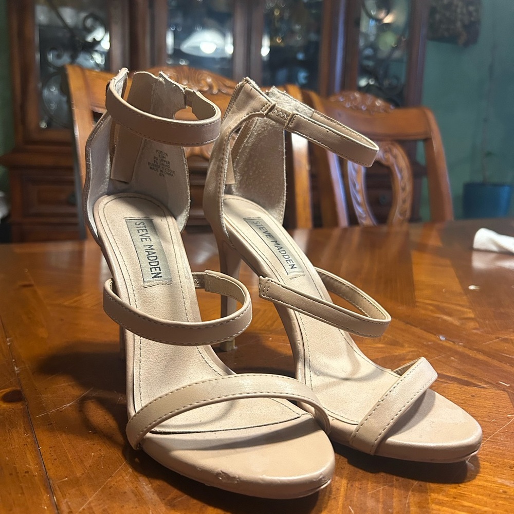 Steve Madden Tan Strappy Heels